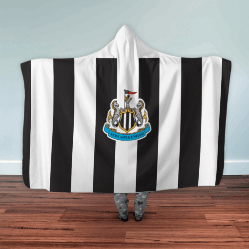 Newcastle United F.C. Hooded Blanket PM357 - LH - Image 2